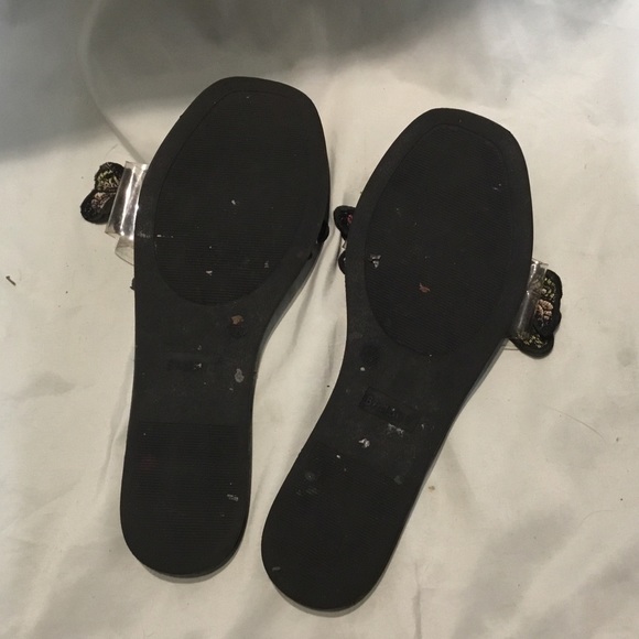 Bamboo Womans Alta Flat Slide Sandal Embroidered Butterflies on Top - Picture 10 of 10